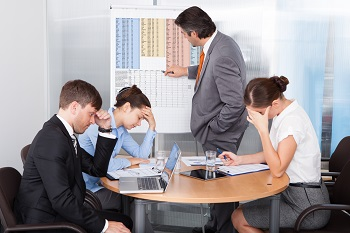 3 Strategic Account Warning Signs that Should Put You on Alert as a Sales Leader-d20bf4d0c8e9457903e72920cb22095be9946d0a1299d548f5b996c3e5a72eb9