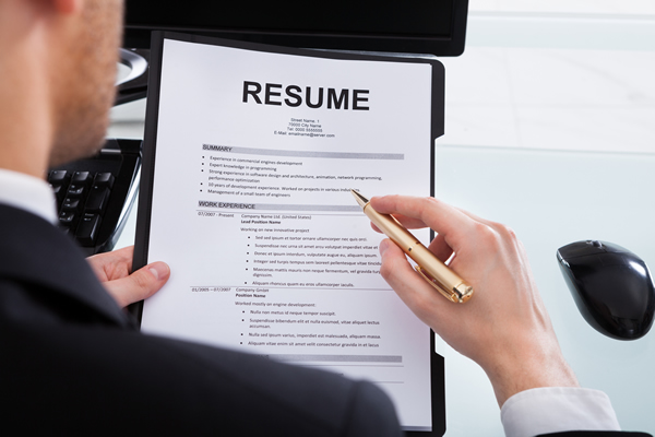 How to Make Sure Your Resume Is Seen by a Real Person-1f12309bc4663c4e083f884217faba172ee86624f3c0e53c3174f0c9799c0b7c