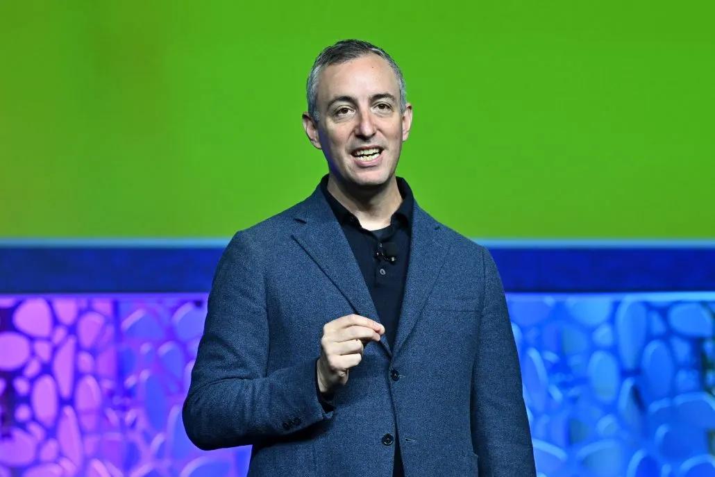 A photo shows keynote speaker Will Guidara on the ATD26 Mainstage.