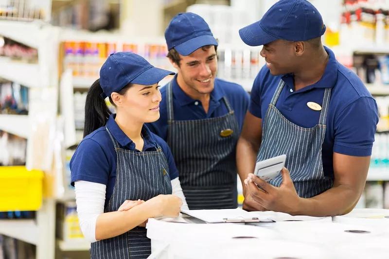 Retail Training: 3 Strategies to Improve Your Employees’ Product Knowledge