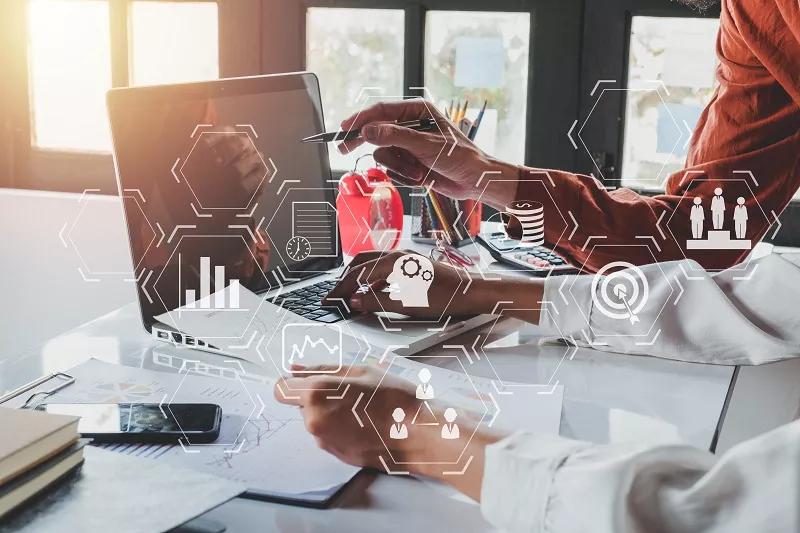 How to Choose an LMS in 2023